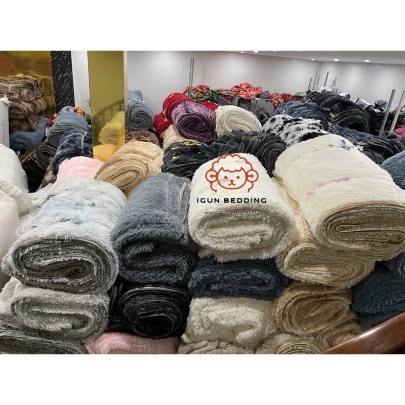 Thảm lông loang trải sàn lông dày dặn kích thước 1m6 x 2m mặt sau chồng trơn IGUN DERCOR