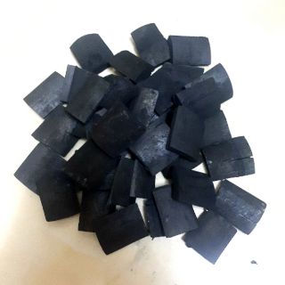 Than tre hoạt tính dạng miếng