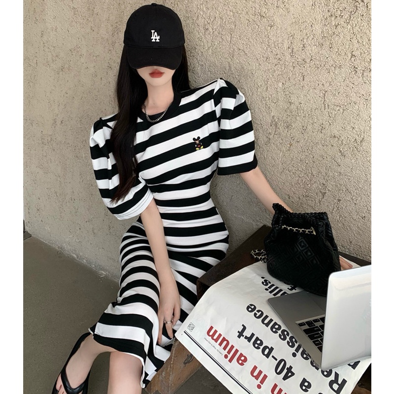 Đầm Maxi Hai Dây Họa Tiết Kẻ Sọc Thời Trang Mùa Hè Quyến Rũ Cho Nữ