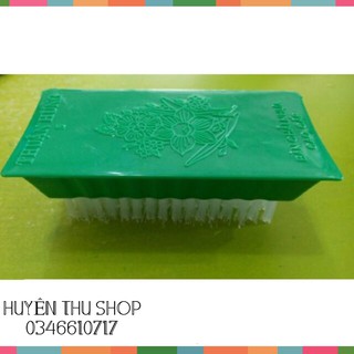 2 chiếc bàn chải giặt đồ