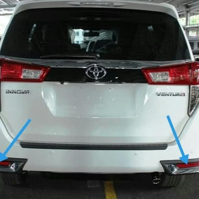 Đèn Led Phản Quang Gắn Cản Sau Xe Hơi Toyota Innova Reborn