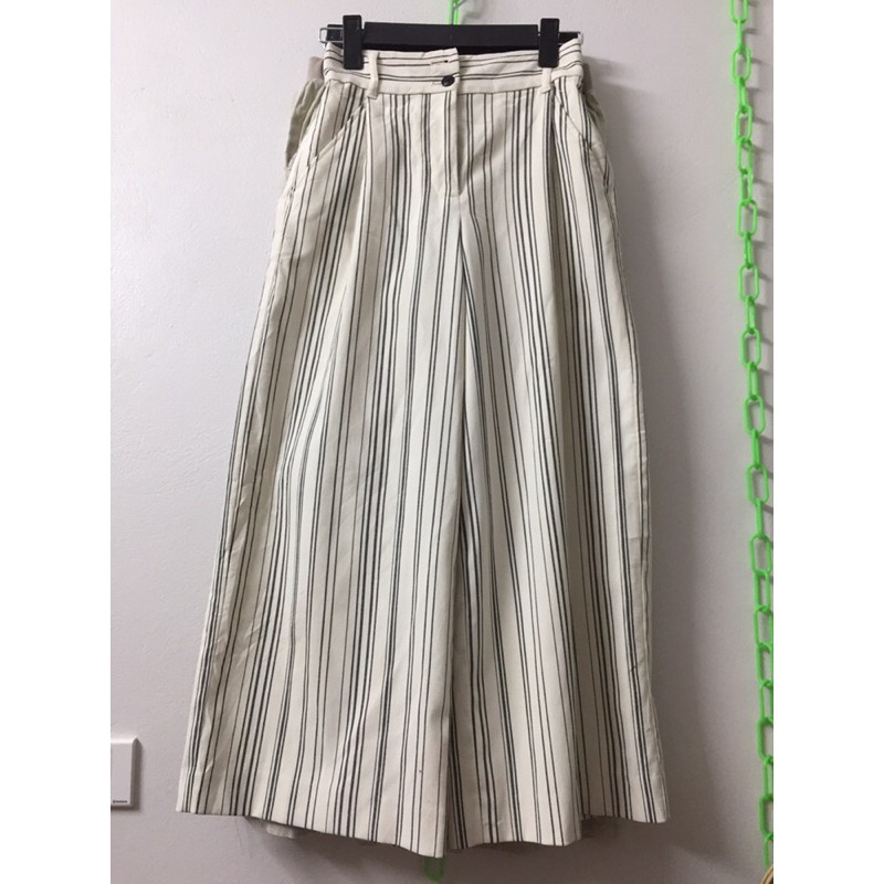 quần kẻ trắng-giá 90k