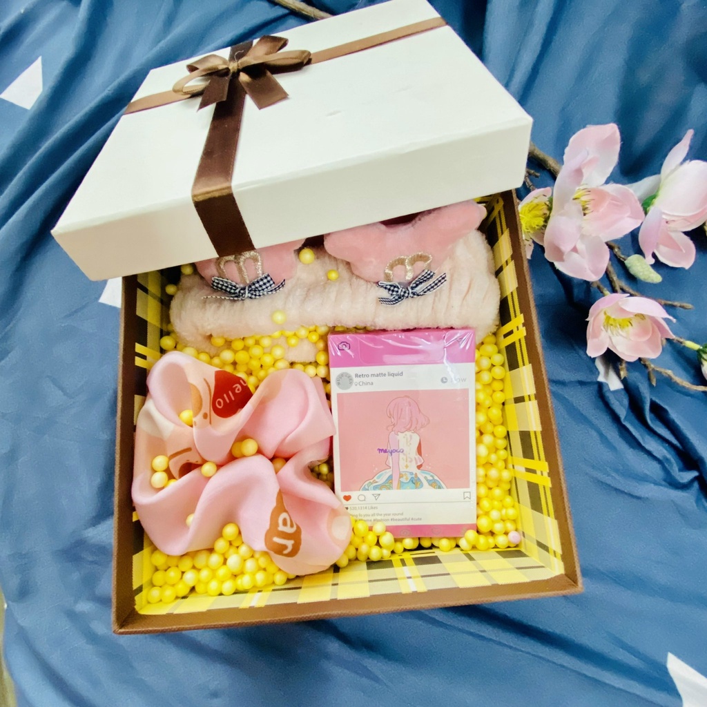 hộp quà sinh nhật, {first love} ngọt ngào như mối tình đầu dành tặng bạn gái, crush Hàng có sẵn