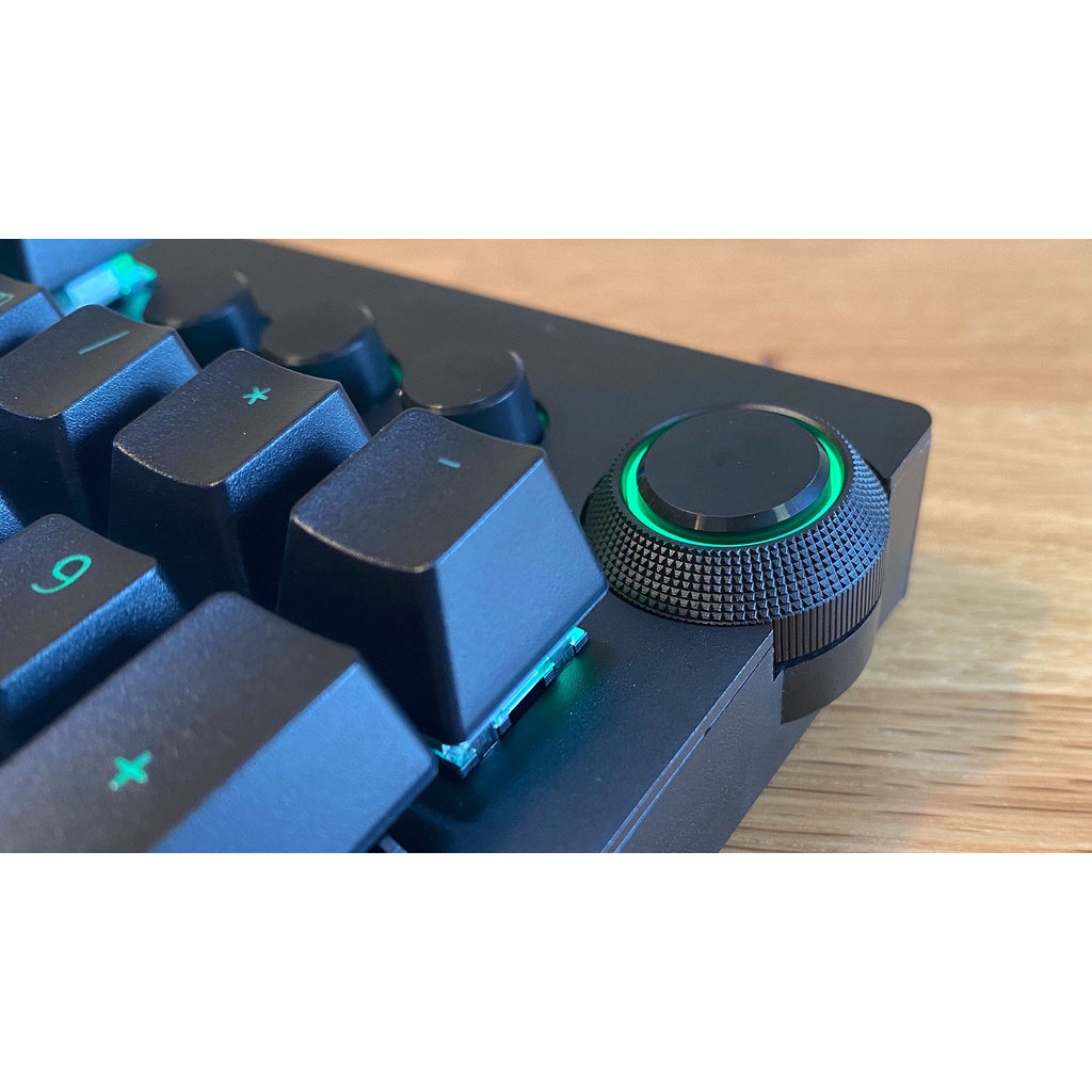 Bàn phím  cơ Razer Blackwidow V3 Pro - Không dây / USB Wireless - Bluetooth - Bảo hành 2 năm