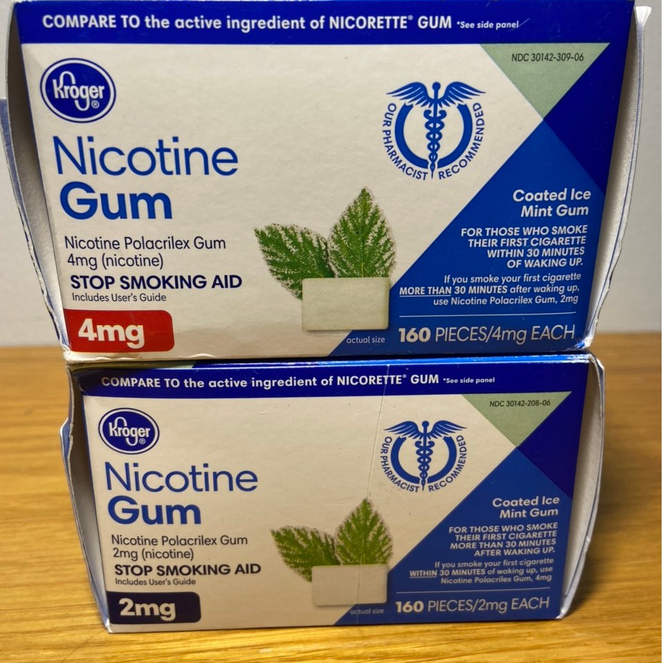 Kẹo cao su Kroger Nicotine Gum 4mg Và 2mg giúp cai thuốc lá, thuốc lào hiệu quả, 160 vien