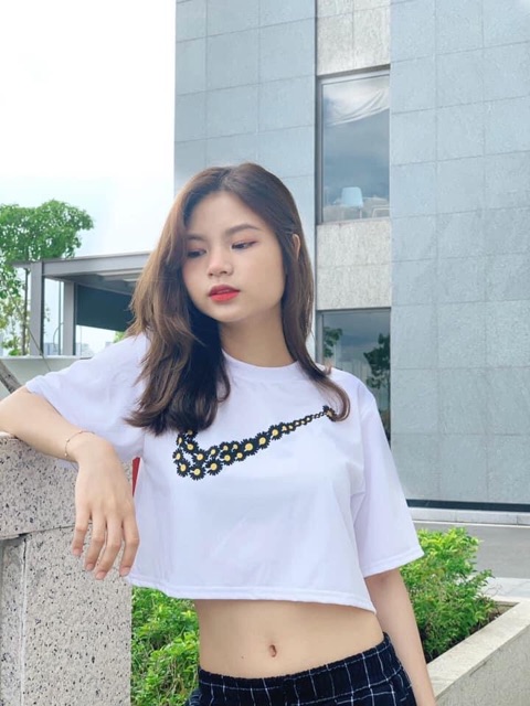 Áo Croptop Mặt Trăng Hoa Cúc Form Rộng Ảnh Thật