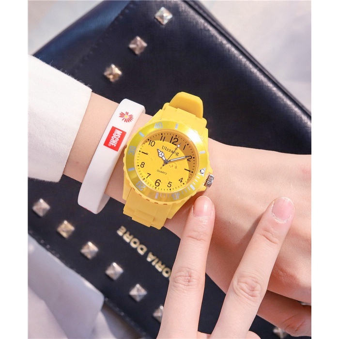 Đồng Hồ Đeo Tay Mặt Tròn Nhỏ Chống Thấm Nước Phong Cách Hàn Quốc Dành Cho Học Sinh