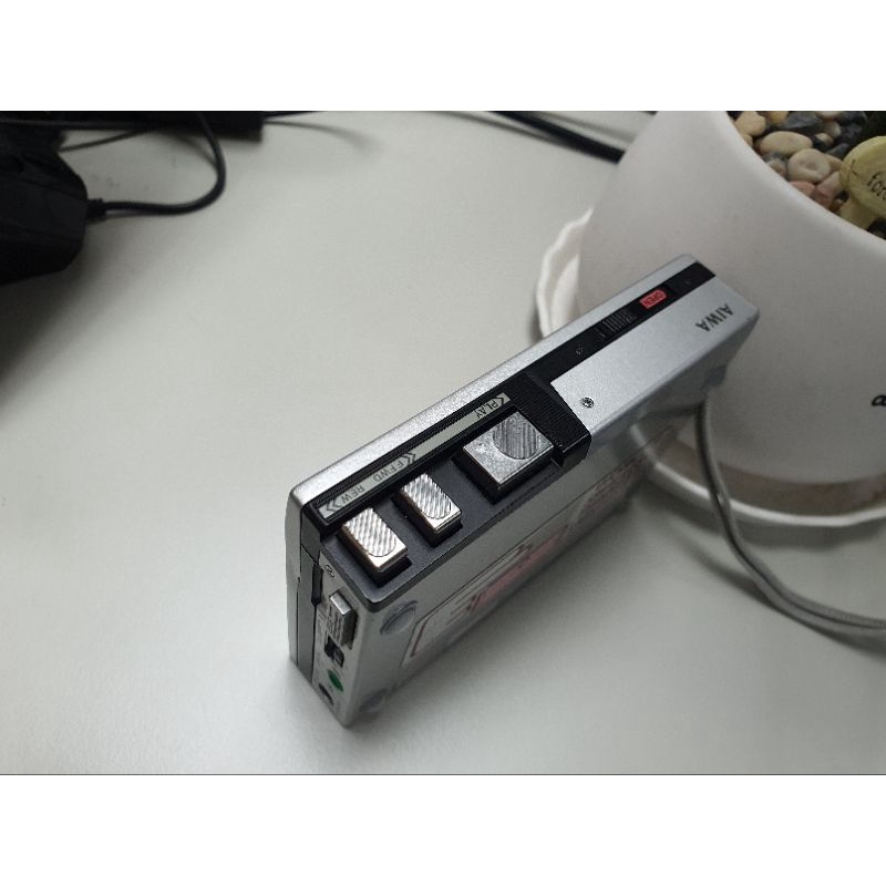 Máy nghe băng cassette di động Aiwa HS-P05