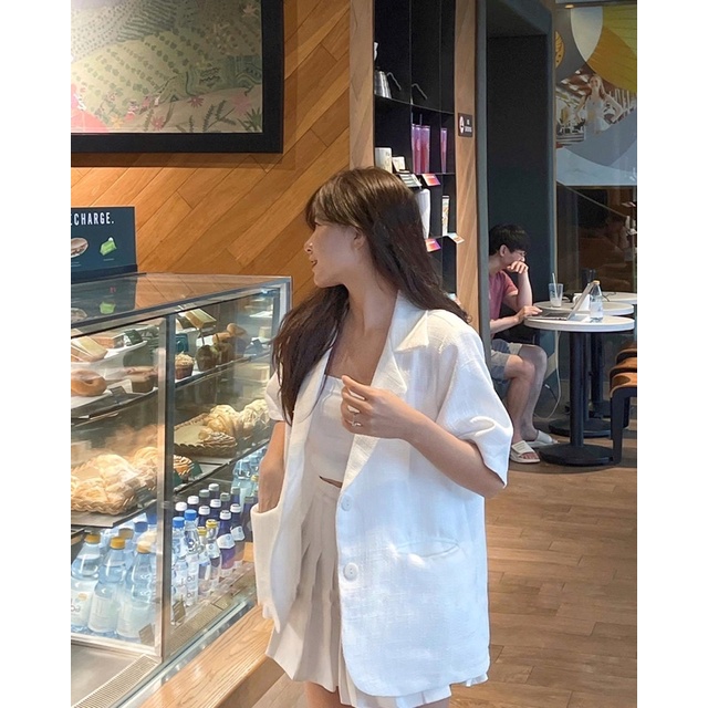 Áo blazer nữ cổ vest tay ngắn túi nắp trước vải bố 5 màu freesize Pumi | BigBuy360 - bigbuy360.vn