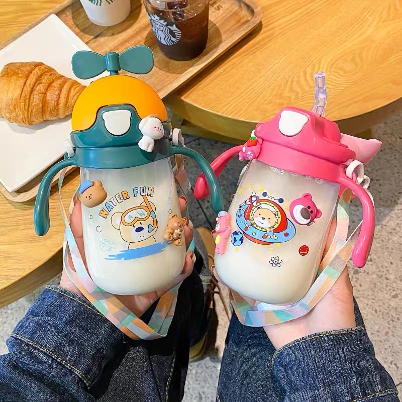 Bình Nước 2022 NƠ Mới Có Tay Cầm Và Dây Đeo 0913