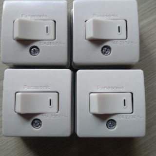 Công tắc nổi Panasonic