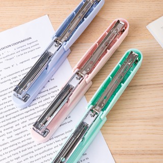Bấm Kim Deli E0402F
