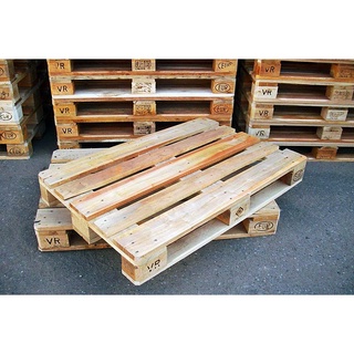 Pallet nhựa