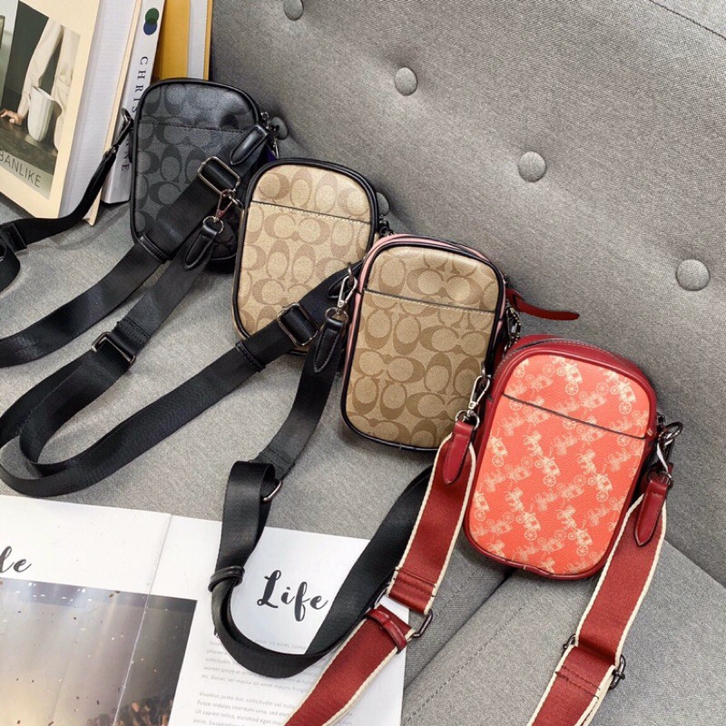 Túi C0ACH nam mini đeo chéo