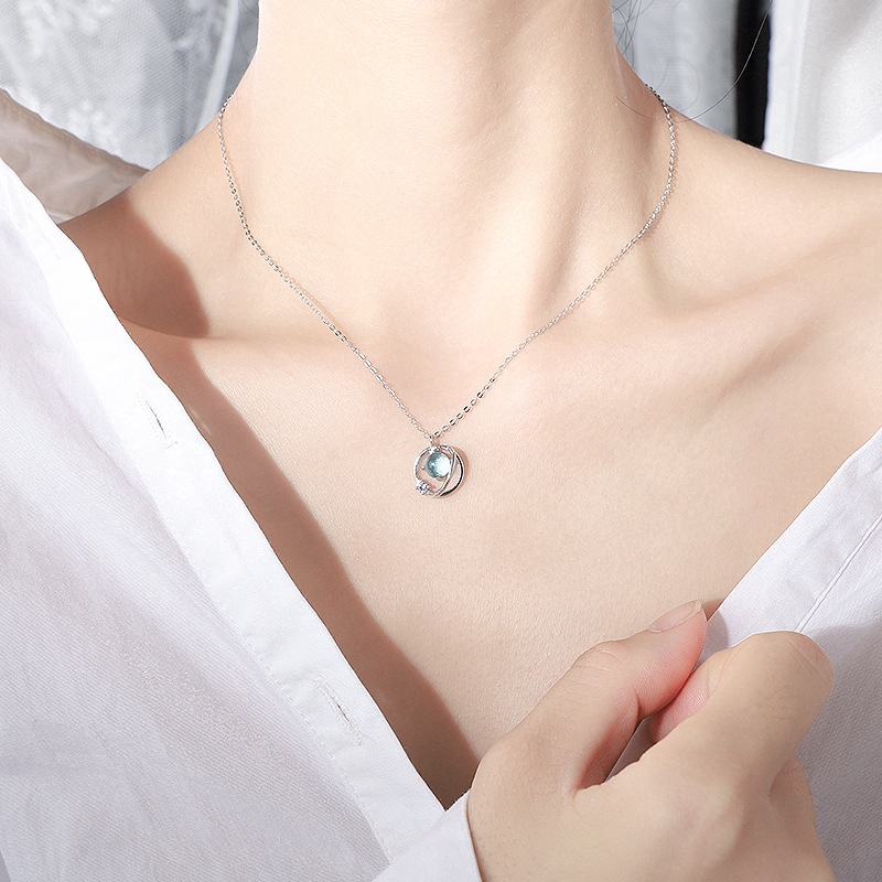 Dây chuyền mặt đá sapphire xanh dương sang trọng