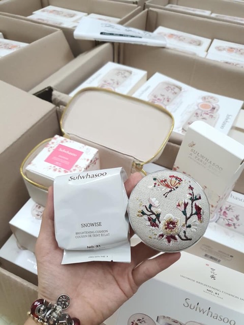 [MIFFI-NEW ARRIVAL] PHẤN NƯỚC SULWHASOO PERFECTING CUSHION - PHIÊN BẢN MÙA XUÂN 2020 | BigBuy360 - bigbuy360.vn