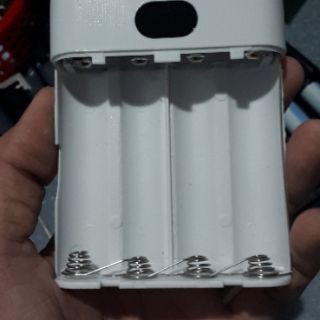 Box sạc dự phòng 4 cell 18650