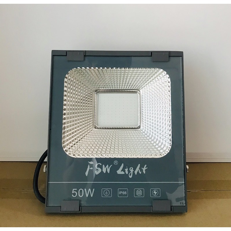 Đèn pha led ánh sáng xanh dương công suất 50W vỏ nhôm đúc dày cao cấp chuyên công trình ngoài trời chống nước ip66