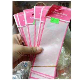 Miếng dán bảo vệ móng khi sơn móng