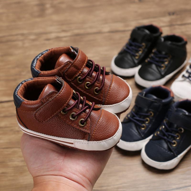 Giày sneaker da PU chống trượt cho bé trai
