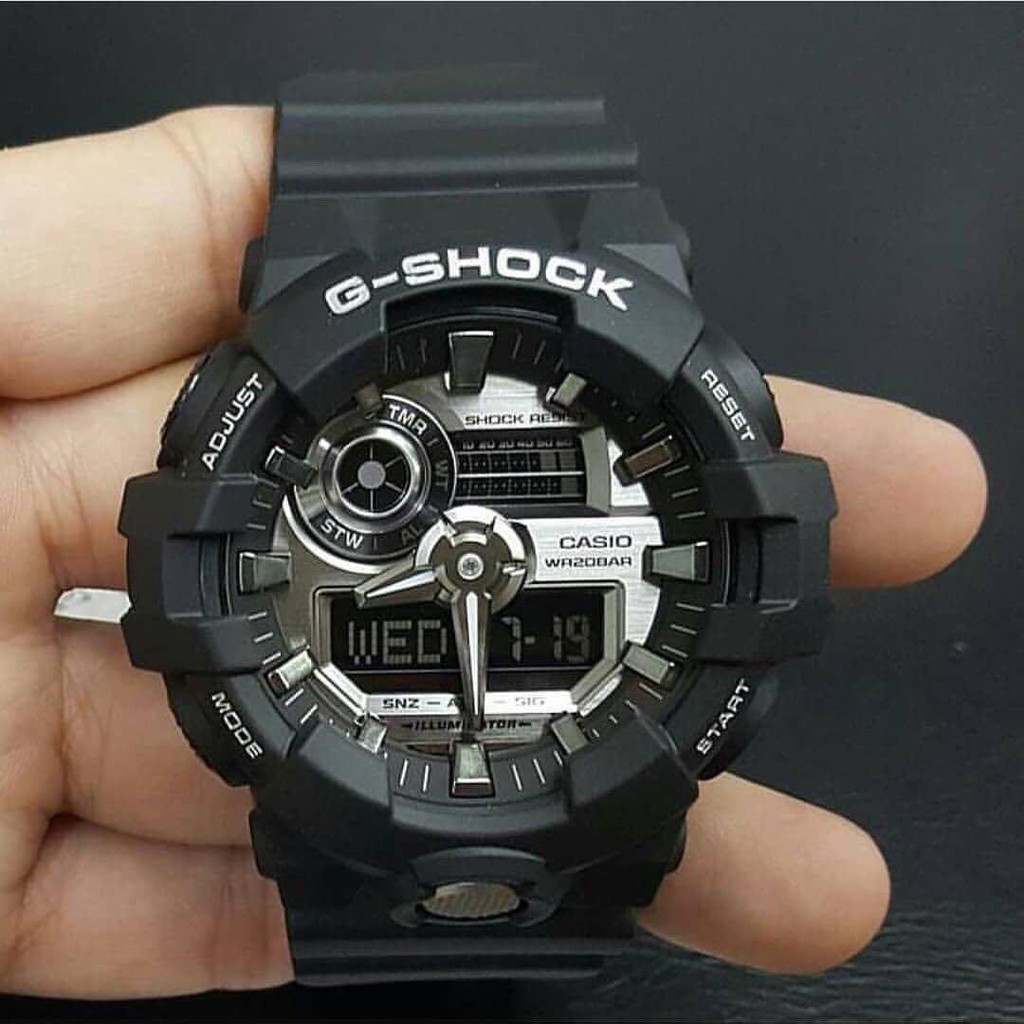 Đồng hồ nam Casio G Shock GA-710-1ADR Dây Nhựa Màu Đen - Tuổi Thọ Pin 5 Năm