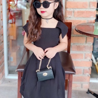 Đầm xoè