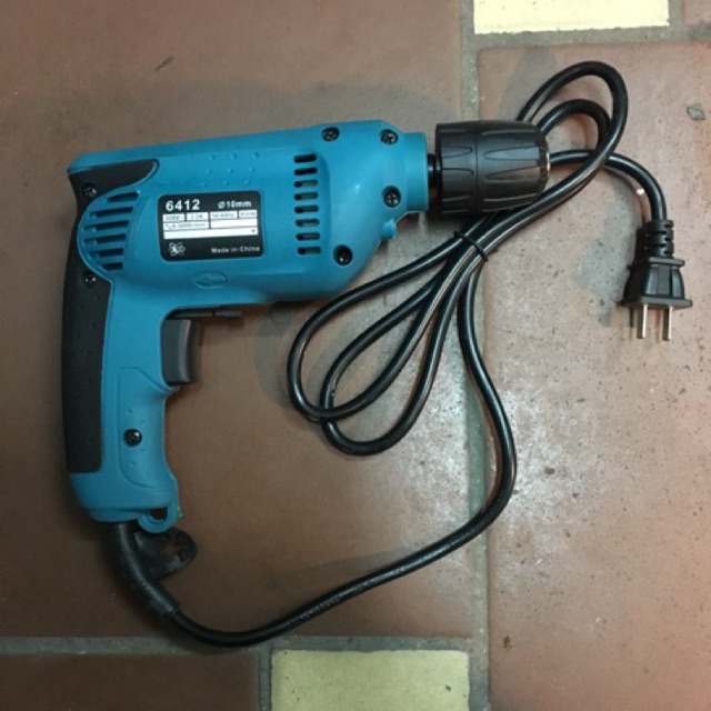 Máy khoan vặn vít điện makita