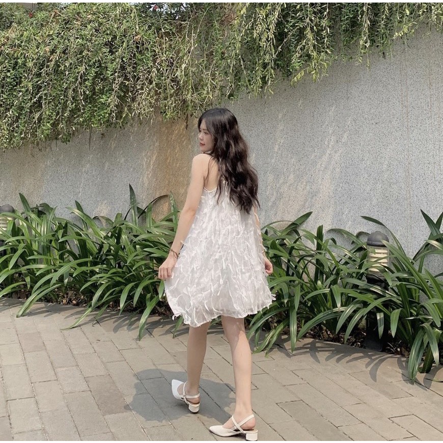 ĐẦM YẾM LÔNG VŨ TRẮNG KEM