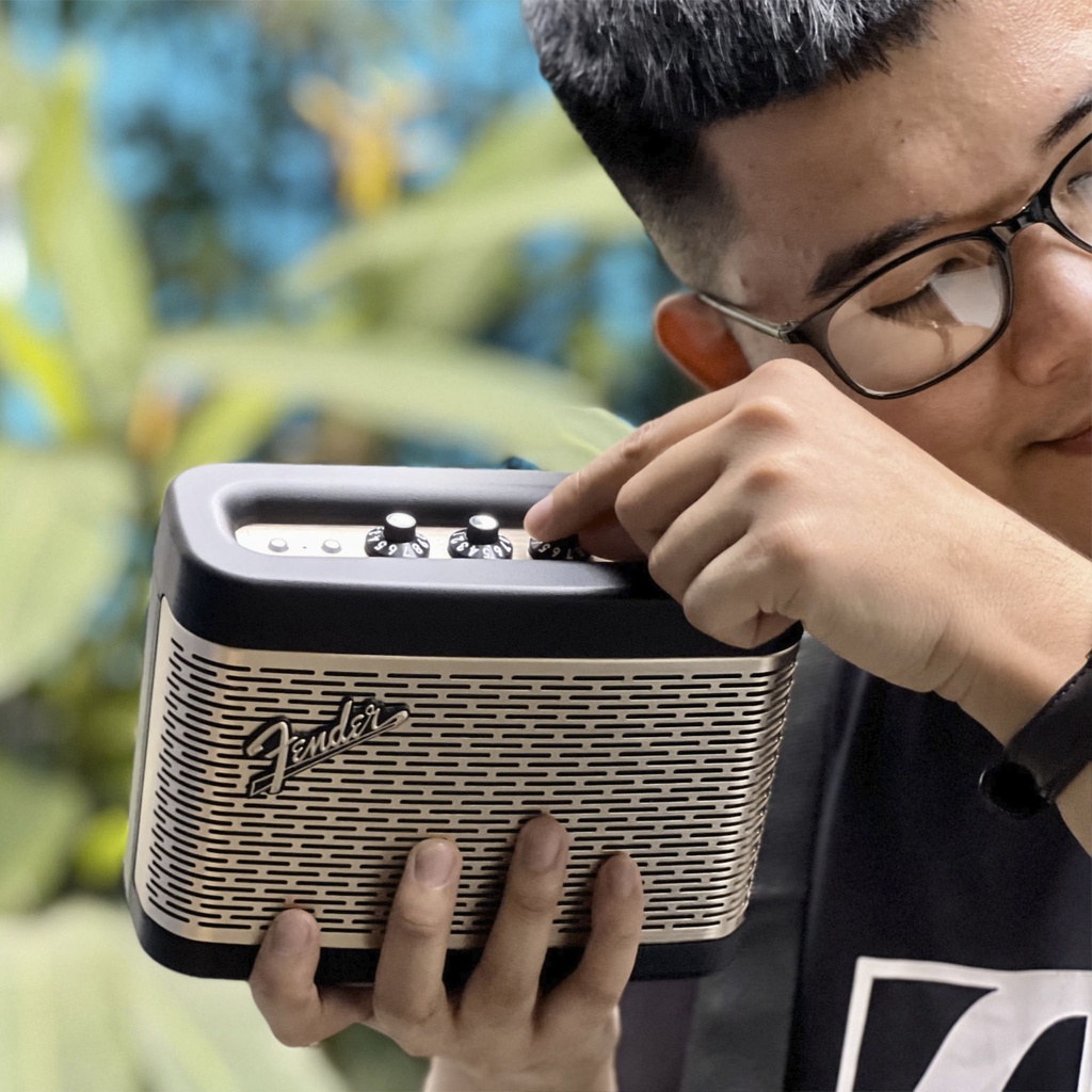 Loa Di Động Fender Newport 2 - Bảo Hành 12 Tháng