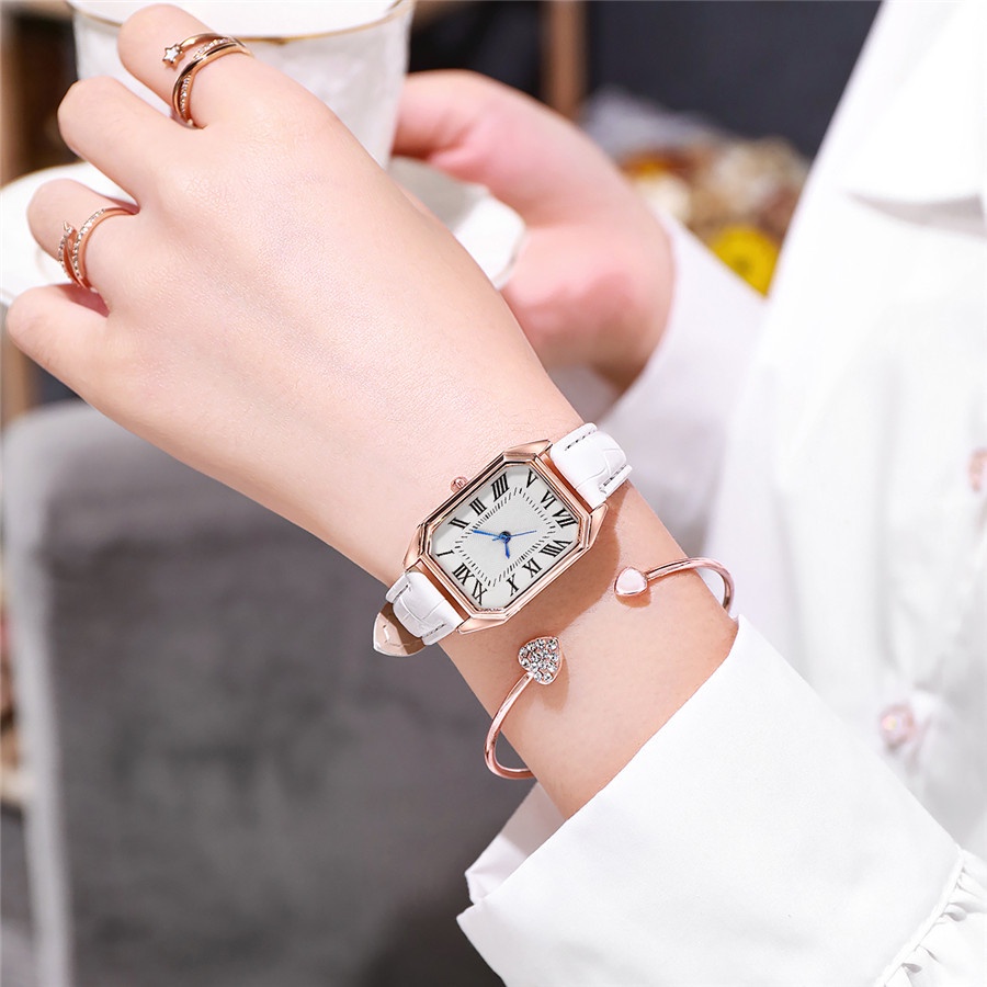 Đồng Hồ Nữ Dây Da Mặt Chữ Nhật Thời Trang