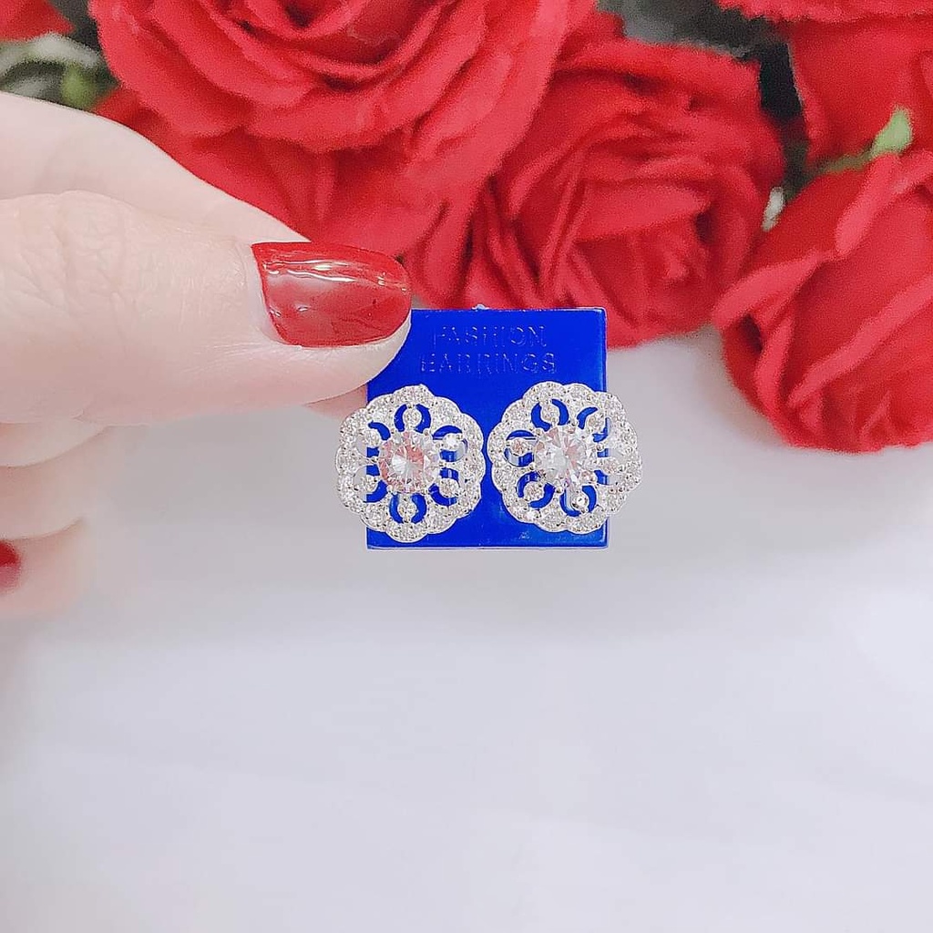 Khuyên tai bạc Van Jewelry V10725 Khuyên Hoa bản to nạm đá trắng lấp lánh sang trọng