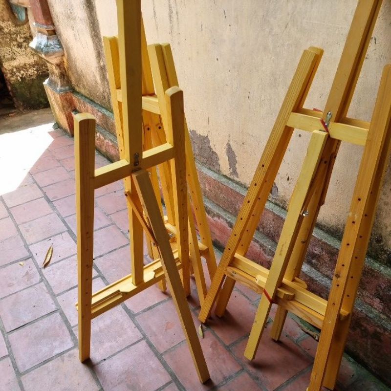 Giá vẽ tranh trưng bày.Kích thước:60cm×130cm