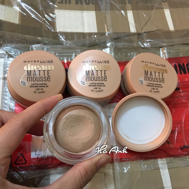 Phấn tươi Maybelline Dream Matte Mousse