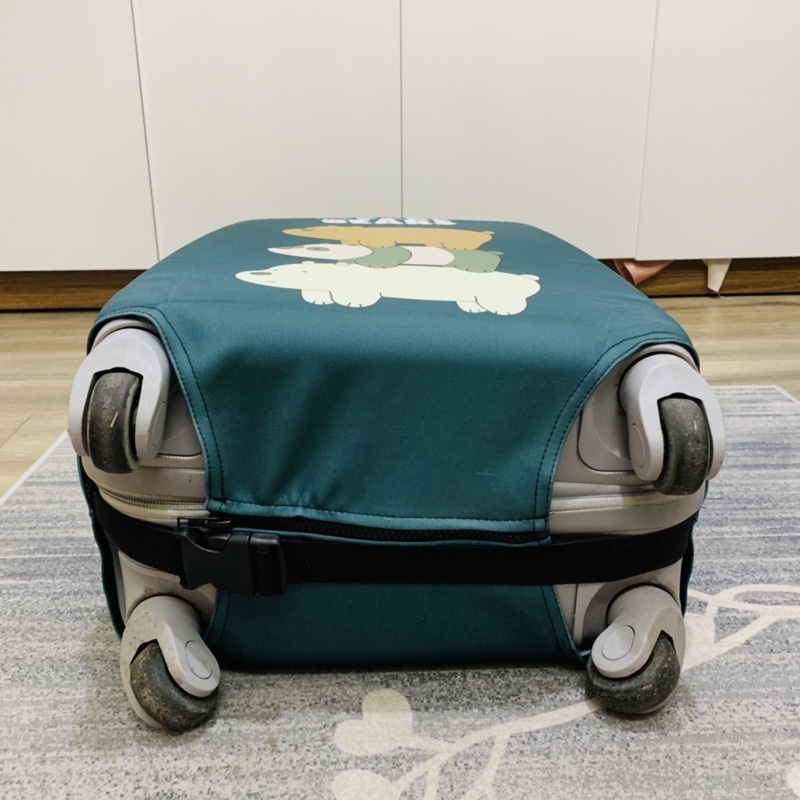 Túi bọc bảo vệ vali - Áo trùm vali - Adventure 3 chú gấu mầu xanh lá