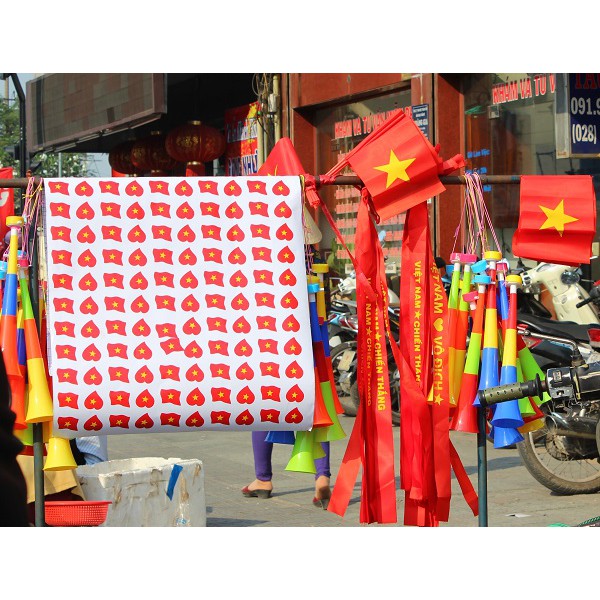 Mẫu băng rôn cổ vũ bóng đá Việt Nam vô địch
