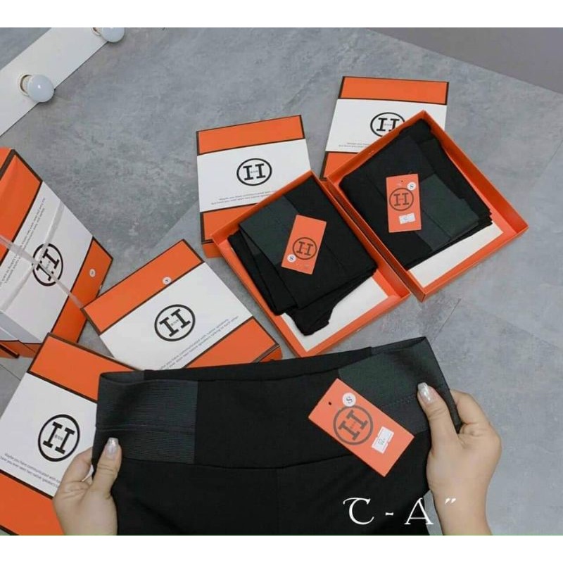 Quần legging cạp cao không cúc hộp chữ H