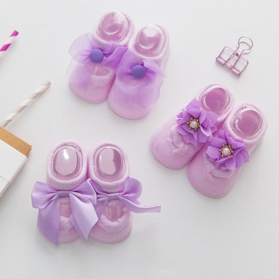 Set 3 Đôi Vớ Cotton Chống Trượt Xinh Xắn Dành Cho Các Bé