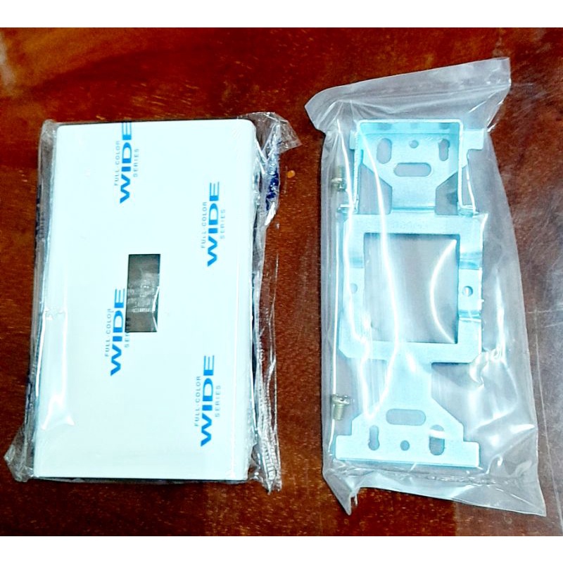 Cầu dao HB Panasonic