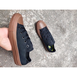 giày converseeee chính hãng 2hand cond9.5