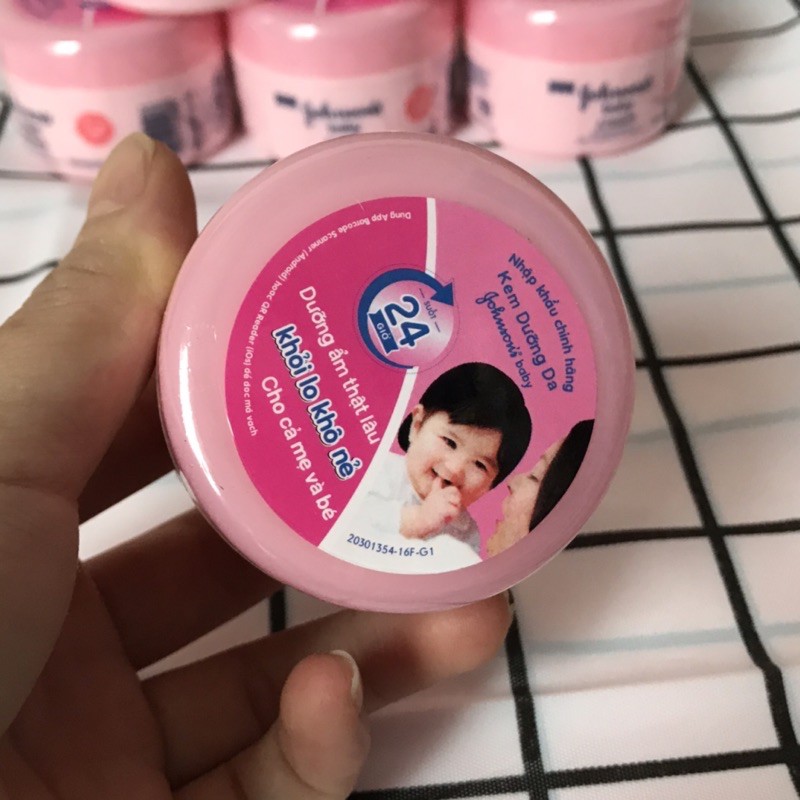 Kem nẻ Jonshon’s  Baby Cream