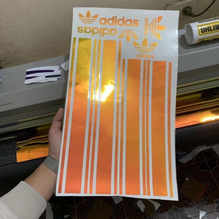 [ Đặc Biệt ] Tem Adidas Crom Đổi Màu Ánh Xanh Vàng Cao Cấp 9182