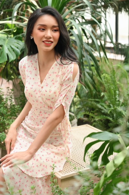 Đầm nhún eo