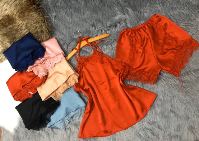 [SALE 30%] Đồ ngủ satin cổ yếm | BigBuy360 - bigbuy360.vn