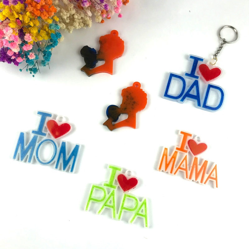 Khuôn Silicone Làm Móc Khóa Hình Chữ I Love Mom Dad DIY