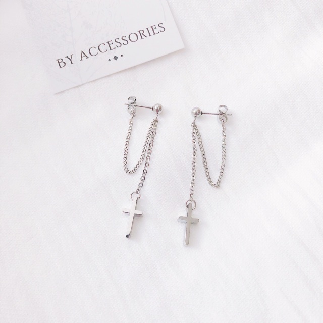 Bông tai titan xích vòng phối thánh giá nhỏ không gỉ