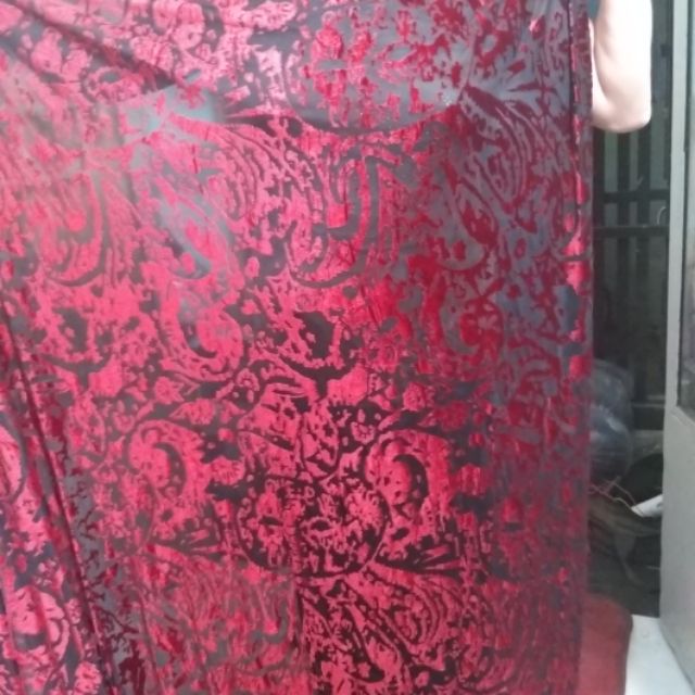 Thun ép nhung đỏ mịn mát có gian 4c lên đầm dạ hội... Áo lẻ... Đầm body....?
