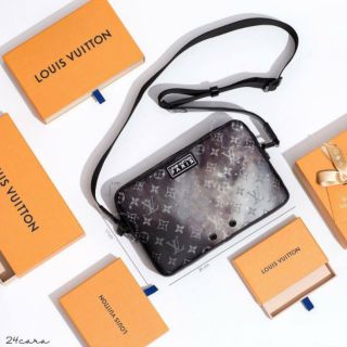 Túi Lv alpha messenger unisex