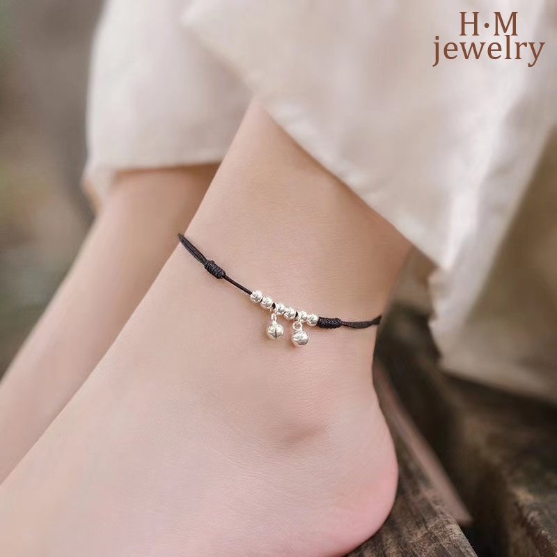 Lắc Chân Dây Bện Màu Đỏ Đính Chuông Đơn Giản Cổ Điển
