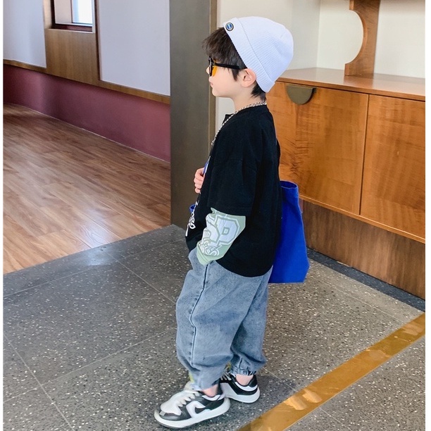 AB374 - Áo phông đen nối tay in chữ sz 100-150,  áo phông  bé trai, cotton, thiết kế thời trang thu đông 2022