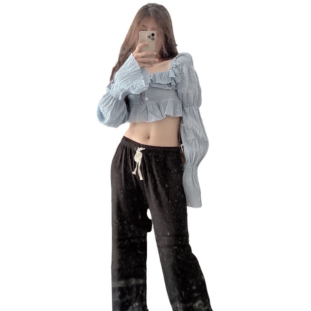 Áo kiểu croptop tay dài nữ tính phong cách hàn quốc